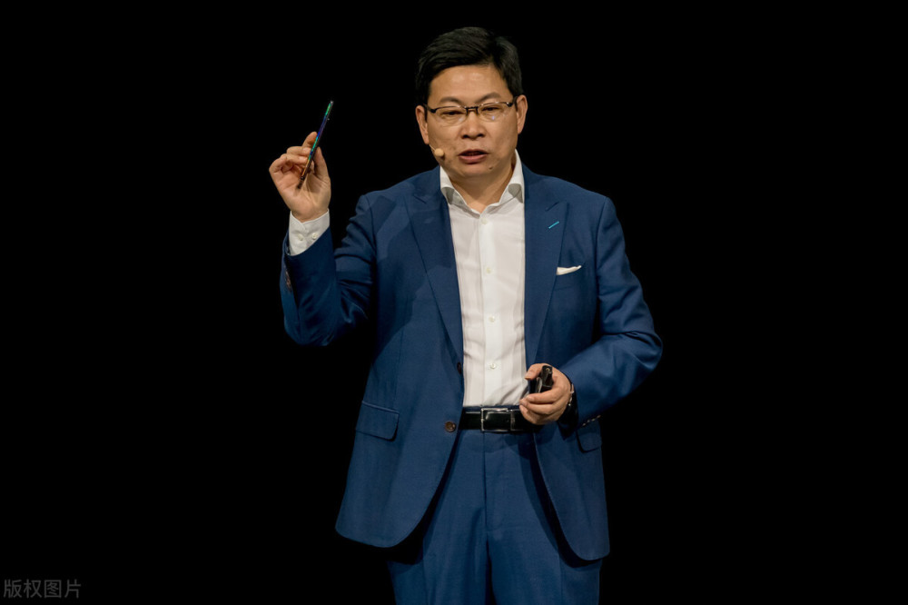 AYX-包含加时末段德甲传出新动向，利物浦完成体检，管理层表态——话题不断，数据趋势出现新变化的词条