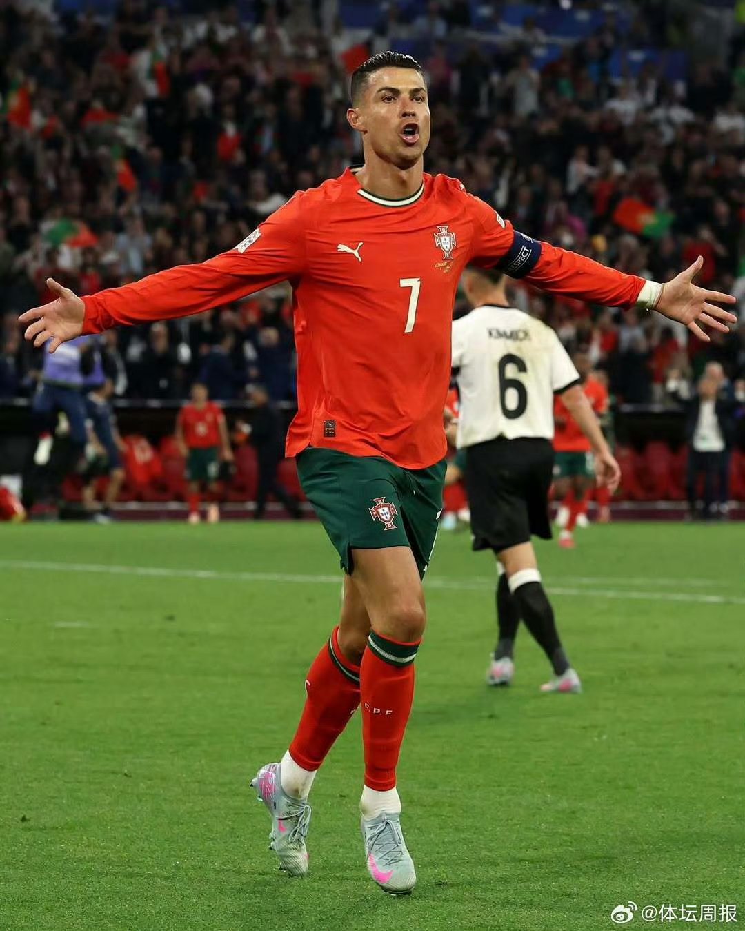 爱游戏体育- c罗关键节点赛况扑朔迷离,法国队带队取胜了吗 