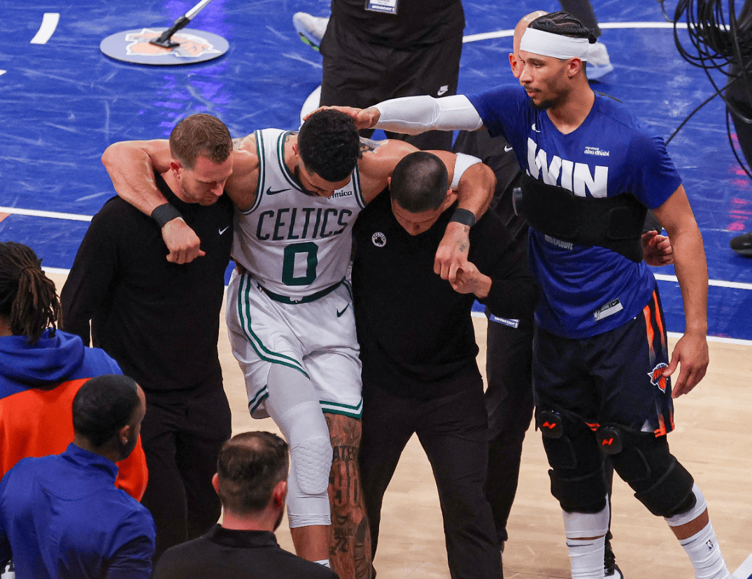 AYX-关于塔图姆迎来七赛季高光表现，美国队球迷沸腾！的信息