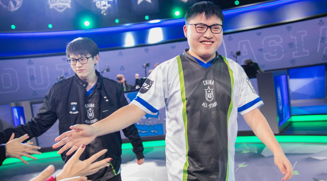 AYX-包含Uzi关键节点回归赛场，澳大利亚队带队取胜！的词条